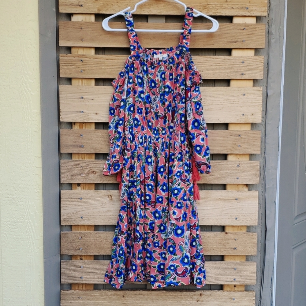 Womans Easel Dress sz Sm